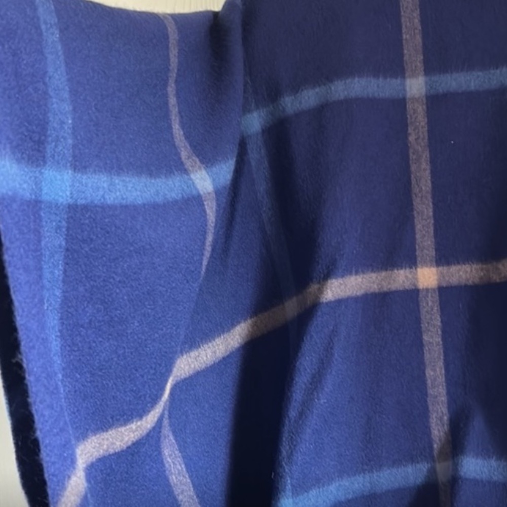 Brooks Brothers cashmere Wool Blend Shawl blue plaid - Picture 2 of 8